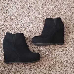 ❤ X-appeal winter black wedges shoes size 9
